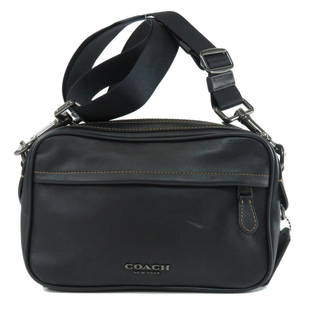 Coach F39946 Motif Shoulder Bag Leather Ladies: Coach F39946 Motif Shoulder Bag Leather Ladies Brand: Coach Type: Shoulder bag Gender: Women Material: Leather Leather: Color: Black Closure: Zipper Size (HxWxD): 14cm x 22.5cm x 6cm / 5.51