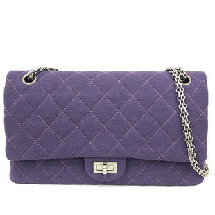 CHANEL Shoulder Bag Chain Purple Ladies: CHANEL Shoulder Bag Chain Purple Ladies Brand: Chanel Country of Origin: France Type: Shoulder bag Material: Cotton Cotton: Color: Purple Closure: Turn lock Inner Pocket: Open pocket5 Open