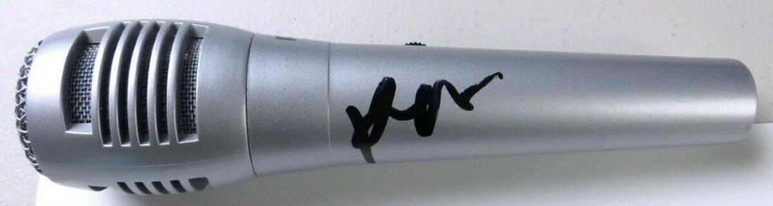 Rob Halford Signed Autographed Microphone Judas Priest Beckett BAS: Rob Halford Signed Autographed Microphone Judas Priest Beckett BAS Industry: Music Original/Reproduction: Original Autograph Authentication: Beckett Authentication Player: Rob Halford Pre-Owned PLEASE