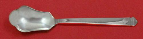 Hampton by Tiffany & Co. Sterling Silver Relish Scoop Custom Made 5: Hampton by Tiffany & Co. Sterling Silver Relish Scoop Custom Made 5 Composition: Sterling Silver Maker: Tiffany & Co. Check out our info series about collecting silver on youtube: Hampton by tiffany &
