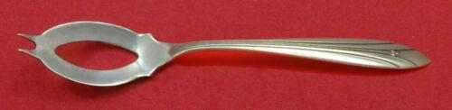 Elsinore by International Sterling Silver Olive Spoon Ideal 5 3/4" Custom: Elsinore by International Sterling Silver Olive Spoon Ideal 5 3/4" Custom Type: Serving Spoon Brand: International Composition: Sterling Silver Maker: International Pattern: Elsinore Featured Refineme