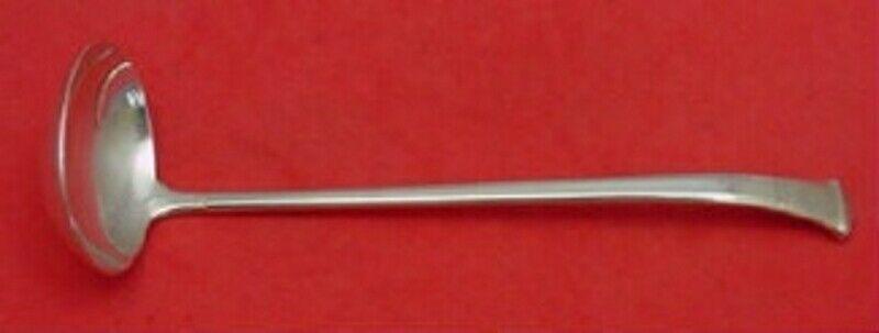 Windham by Tiffany and Co Sterling Silver Sauce Ladle 6 1/2" Vintage: Windham by Tiffany and Co Sterling Silver Sauce Ladle 6 1/2" Vintage Maker: Tiffany & Co. Featured Refinements: Tiffany Sterling Silverware Composition: Sterling Silver Age: 1900-1940 Brand: Tiffany &
