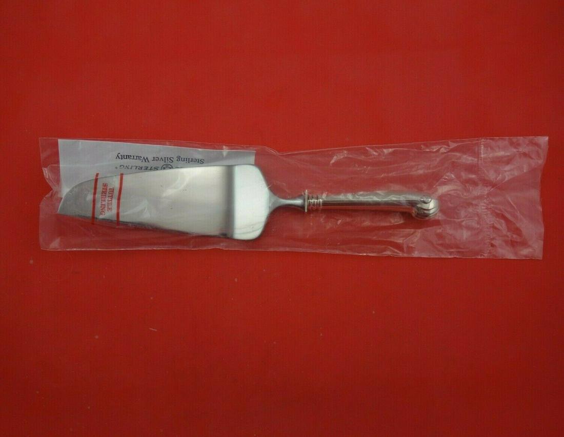 Onslow by Tuttle Sterling Silver Pie Server Straight Edge Original 10 3/8": Onslow by Tuttle Sterling Silver Pie Server Straight Edge Original 10 3/8" Maker: Tuttle Composition: Sterling Silver Age: 1900-1940 Brand: Tuttle Pattern: Onslow Type: Cake/Pie Server Onslow by tuttl