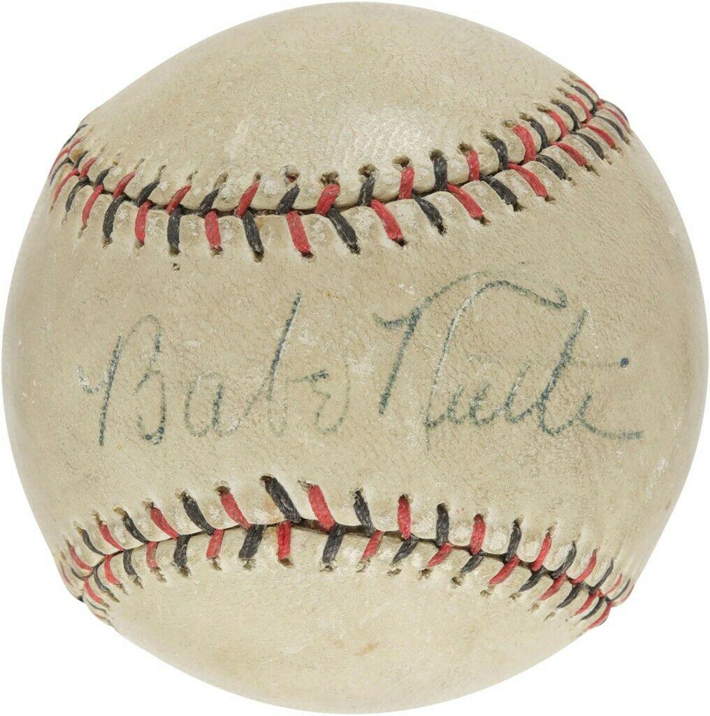 Babe Ruth HOF NY Yankees Single-Signed/Autographed 1930s Baseball PSA/DNA: Babe Ruth HOF NY Yankees Single-Signed/Autographed 1930s Baseball PSA/DNA Sport: Baseball-MLB Product: Ball Original/Reprint: Original Autograph Authentication: PSA/DNA Team: New York Yankees League: 