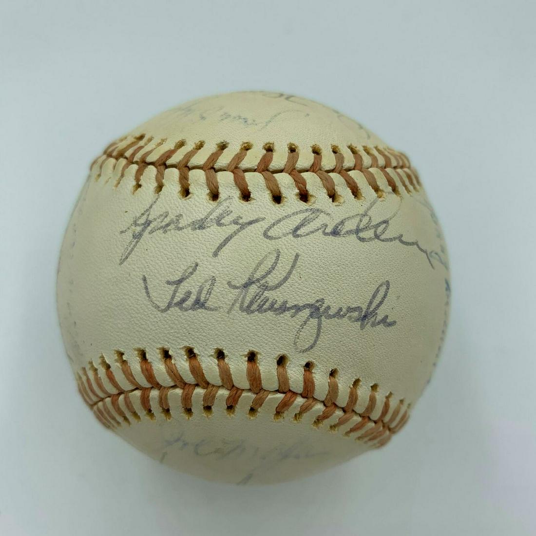 RARE 1976 Cincinnati Reds World Series Champs Team Signed Baseball With JSA: RARE 1976 Cincinnati Reds World Series Champs Team Signed Baseball With JSA Autograph Authentication: James Spence (JSA) Product: Ball Original/Reprint: Original Sport: Baseball-MLB Pre-Owned PLEASE N