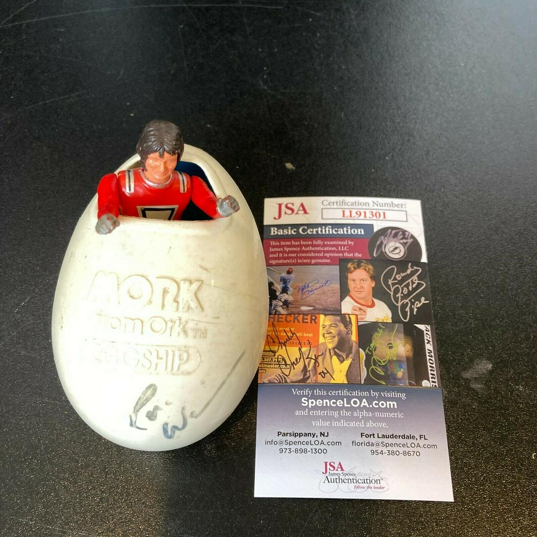 Robin Williams Signed Mattel 1979 Mork & Mindy Egg Ship Toy With JSA: Robin Williams Signed Mattel 1979 Mork & Mindy Egg Ship Toy With JSA Autograph Authentication: James Spence (JSA) Signed: Yes Industry: Movies Original/Reproduction: Original Pre-Owned PLEASE NOTE: Fr