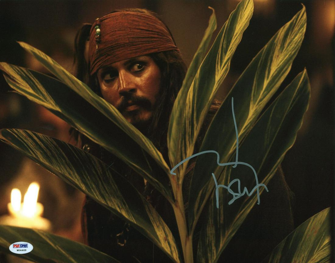 Johnny Depp Pirates Of The Caribbean Signed 11x14 Photo Graded 10! PSA #W04469: Johnny Depp Pirates Of The Caribbean Signed 11x14 Photo Graded 10! PSA #W04469 Industry: Movies Object Type: Photograph Original/Reproduction: Original Autograph Authentication: PSA Product Coa: PSA P