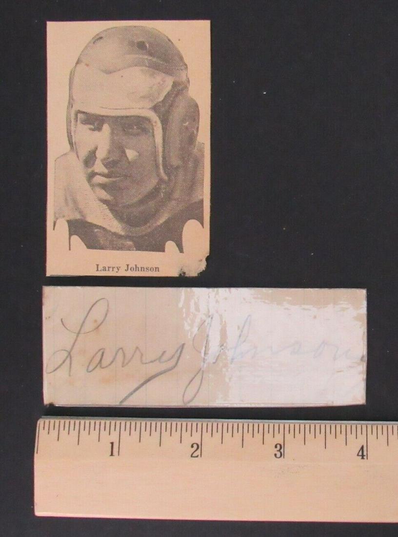 Larry Johnson Haskell Indian/New York Giants Signed Cut with Pic 150196: Larry Johnson Haskell Indian/New York Giants Signed Cut with Pic 150196 Sport: Football-NFL Product: Photo Original/Reprint: Original Team: New York Giants Autograph Authentication: PSA/DNA League: NF