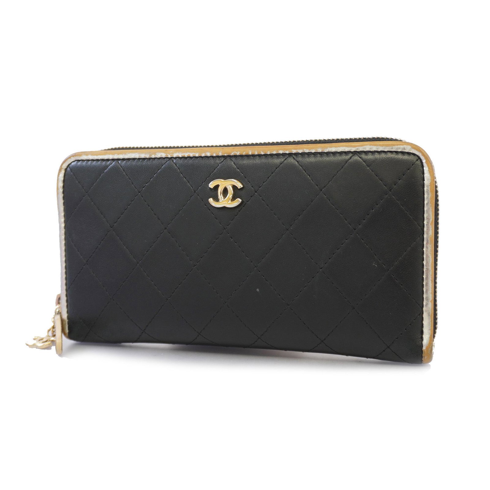 Chanel Matelasse Long Wallet Women's Lambskin Long Wallet (bi-fold): Chanel Matelasse Long Wallet Women's Lambskin Long Wallet (bi-fold) Brand: Chanel Line: Matelasse Model: Long Wallet Type: Long wallet (bi-fold) Gender: Women Material: Leather Leather: Leather/Fur Ty