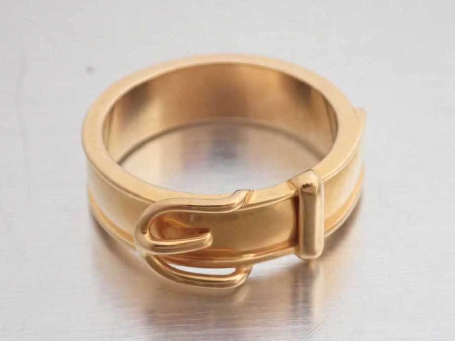 Hermes HERMES Scarf Ring Belt Motif Gold Pin Charm Women's: Hermes HERMES Scarf Ring Belt Motif Gold Pin Charm Women's Brand: Hermes Country of Origin: France Type: Scarf ring Gender: Men Women Color: Gold Size (HxWxD): 2.2cm x 5mm / 0.86 x 0.19 Condition: Use