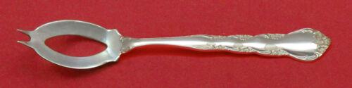 Cheryl by Kirk Sterling Silver Olive Spoon Ideal 5 3/4" Custom Made: Cheryl by Kirk Sterling Silver Olive Spoon Ideal 5 3/4" Custom Made Type: Serving Spoon Brand: Kirk Pattern: Cheryl Age: Post-1940 Composition: Sterling Silver Maker: Kirk Featured Refinements: Sterli