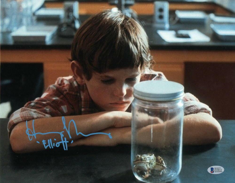 Henry Thomas Authentic Autographed 11x14 Photo: Henry Thomas Authentic Autographed 11x14 Photo Signature: Henry Thomas Product: Autographed 11x14 Photo Featured Movie: E.T. Certificate of Authenticity: Beckett Hologram & Card The Mynt Guarantee: Al