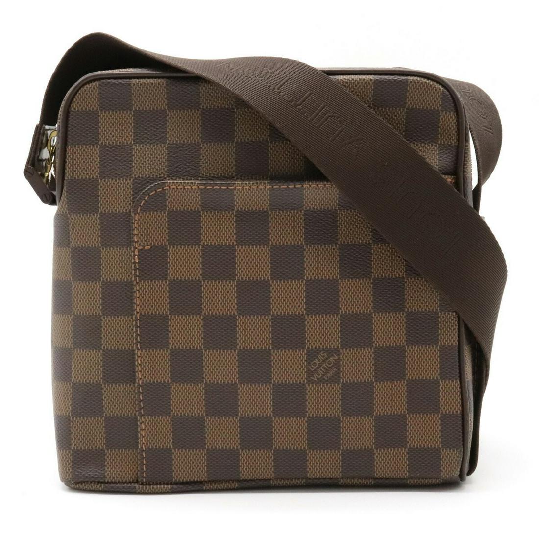 Louis Vuitton Damier Olav PM Shoulder Bag Pochette N41442: Louis Vuitton Damier Olav PM Shoulder Bag Pochette N41442 Brand: Louis Vuitton Line: Damier Type: Pochette Shoulder bag Material: PVC PVC: Size (HxWxD): 19.5cm x 19.5cm x 8cm / 7.67 x 7.67 x 3.14 Stra