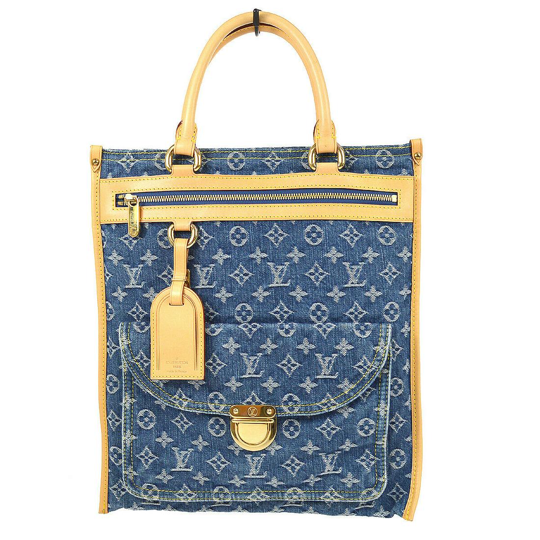 LOUIS VUITTON FLAT SHOPPER HAND TOTE BAG PURSE MONOGRAM DENIM M95018: LOUIS VUITTON FLAT SHOPPER HAND TOTE BAG PURSE MONOGRAM DENIM M95018 Size: Medium Accents: Logo Model: LOUIS VUITTON FLAT SHOPPER Style: Tote Bag Height: 14.4 Product Line: MONOGRAM DENIM Material: Mo