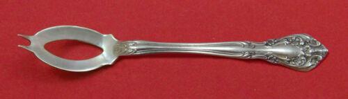 Chateau Rose By Alvin Sterling Silver Olive Spoon Ideal 5 3/4" Custom Made: Chateau Rose By Alvin Sterling Silver Olive Spoon Ideal 5 3/4" Custom Made Type: Serving Spoon Age: Post-1940 Brand: Alvin Pattern: Chateau Rose Composition: Sterling Silver Maker: Alvin Featured Refi
