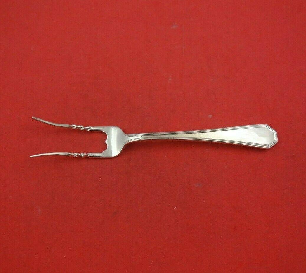 Queen Anne Plain by Dominick and Haff Sterling Silver Baked Potato Fork Original: Queen Anne Plain by Dominick and Haff Sterling Silver Baked Potato Fork Original Maker: Dominick & Haff Composition: Sterling Silver Age: 1900-1940 Brand: Dominick & Haff Pattern: Queen Anne Plain Typ