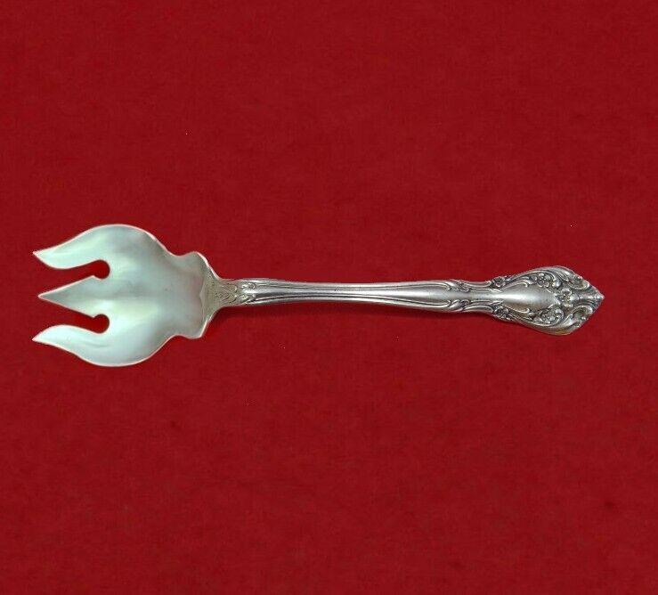 Chateau Rose by Alvin Sterling Silver Ice Cream Fork Chantilly Style Custom 6": Chateau Rose by Alvin Sterling Silver Ice Cream Fork Chantilly Style Custom 6" Maker: Alvin Composition: Sterling Silver Age: Post-1940 Brand: Alvin Pattern: Chateau Rose Type: Fork Chateau rose by al