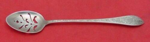 Colonial B Engraved by Whiting Sterling Silver Olive Spoon Pierced Original: Colonial B Engraved by Whiting Sterling Silver Olive Spoon Pierced Original Type: Serving Spoon Brand: Whiting Pattern: Colonial B Engraved Age: 1900-1940 Composition: Sterling Silver Maker: Whiting C