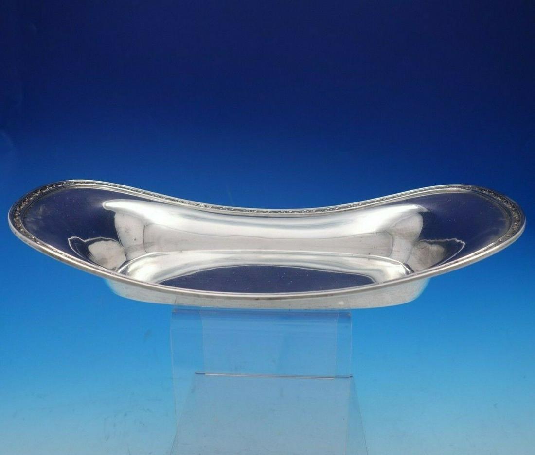 Rambler Rose by Towle Sterling Silver 2 1/4" x 11 3/4" x 6" Bread Tray (#4439): Rambler Rose by Towle Sterling Silver 2 1/4" x 11 3/4" x 6" Bread Tray (#4439) Brand: Towle Pattern: Rambler Rose Composition: Sterling Silver Type: Platters & Trays Towlerambler rose by towle sterlin