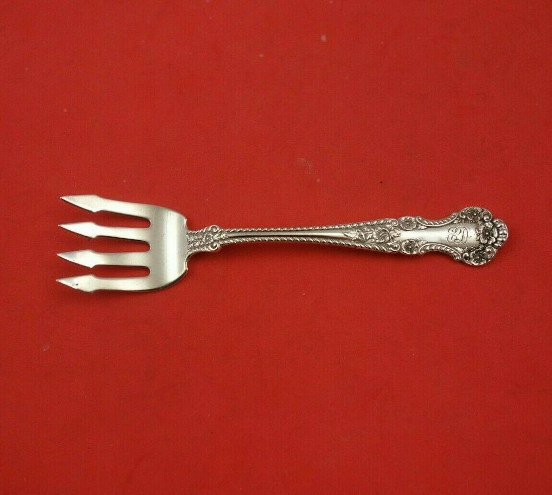 Cambridge by Gorham Sterling Silver Sardine Fork 4-Tine 5 3/8" Serving Heirloom: Cambridge by Gorham Sterling Silver Sardine Fork 4-Tine 5 3/8" Serving Heirloom Maker: Gorham Composition: Sterling Silver Age: 1850-1899 Brand: Gorham Pattern: Cambridge Type: Serving Fork Cambridge