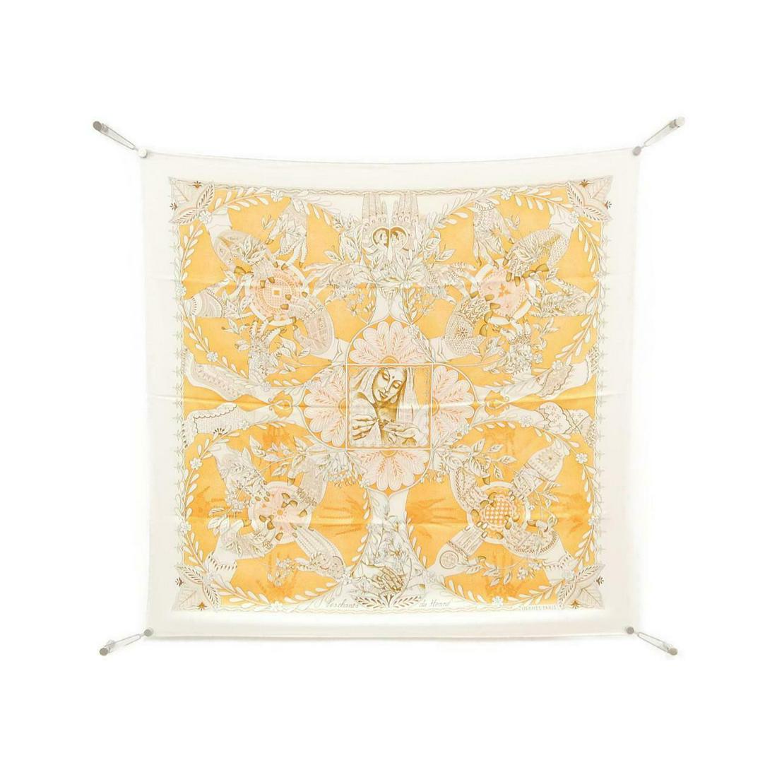 HERMES LES CHANTS DU HENNE carre Scarf: HERMES LES CHANTS DU HENNE carre Scarf Brand: HERMES Style: Scarf Color: WHITE+ORANGE Material: silk Gender: Ladies Size: W x H 90cmx90cm Type: Scarf AB: Very Good The Mynt Guarantee: All items in thi