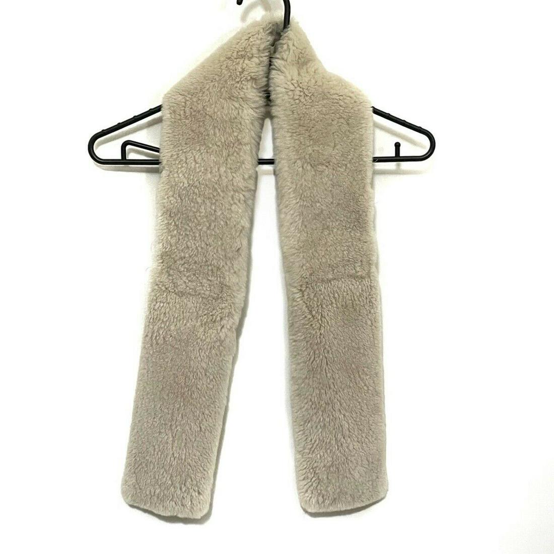 S Max Mara Cream Nutria: S Max Mara Cream Nutria Brand: S Max Mara Style: Scarf Color: Cream Material: Nutria Accessories: None Type: Scarf B: Reasonable Wear and Tears The Mynt Guarantee: All items in this auction are guaran