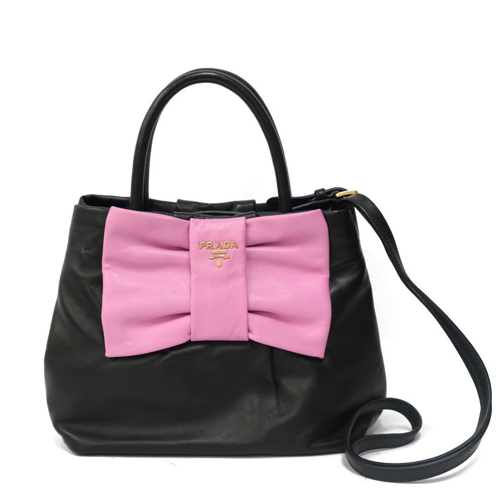 PRADA Prada Shoulder Bag Handbag Ladies: PRADA Prada Shoulder Bag Handbag Ladies Brand: Prada Model: Handbag Country of Origin: Italy Type: Handbag Gender: Women Color: Black Size (HxWxD): 19.5cm x 22cm x 13cm / 7.67 x 8.66 x 5.11 Weight: 40