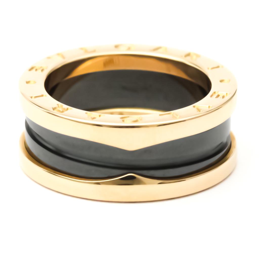 Bvlgari B.zero1 Ceramic Pink Gold (18K) Band Ring: Bvlgari B.zero1 Ceramic Pink Gold (18K) Band Ring Brand: Bvlgari Line: B.zero1 Country of Origin: Italy Type: Band ring Gender: Men Women Material: Ceramic Pink gold (18K) US Size: 6 Other Size: 51 Wi
