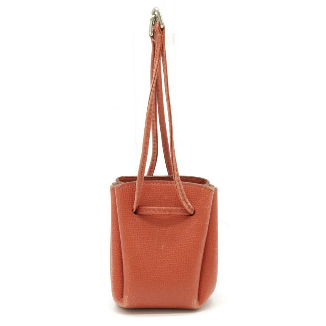 HERMES Hermes Vespa pouch Kushbel leather coral pink # G engraved: HERMES Hermes Vespa pouch Kushbel leather coral pink # G engraved Brand: Hermes Line: Vespa Type: Pouch Material: Courchevel leather Courchevel leather: Color: Coral pink Size (HxWxD): 8.5cm x 7.5cm x