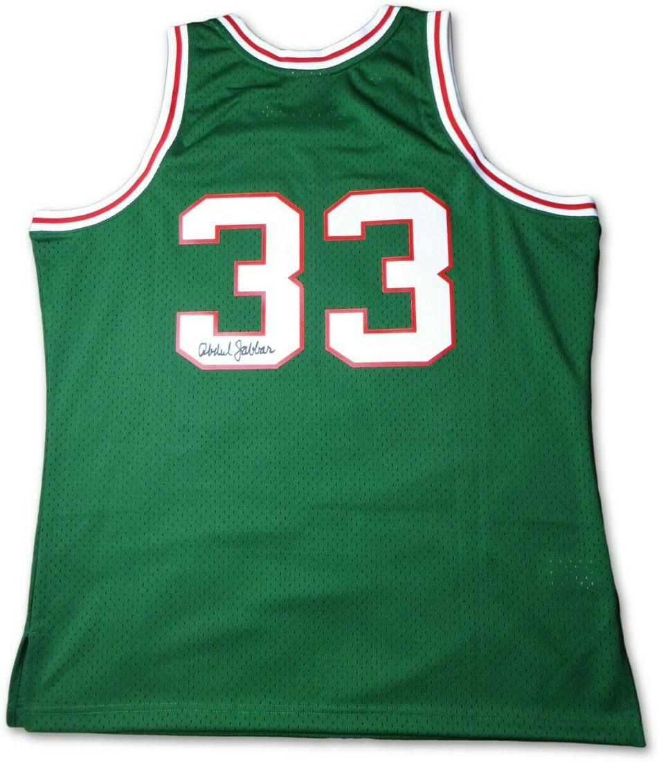 Kareem Abdul-Jabbar Signed Autographed Jersey Milwaukee Bucks 1970-71: Kareem Abdul-Jabbar Signed Autographed Jersey Milwaukee Bucks 1970-71 Sport: Basketball-NBA Product: Jersey Original/Reprint: Original Player: Kareem Abdul-Jabbar Autograph Authentication: Schwartz Au