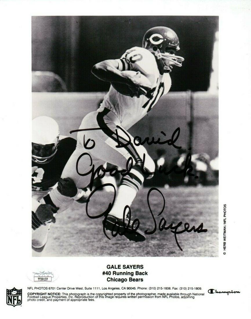 Gale Sayers Signed Autographed 8X10 Photo Chicago Bears JSA: Gale Sayers Signed Autographed 8X10 Photo Chicago Bears JSA Sport: Football-NFL Product: Photo Original/Reprint: Original Player: Gale Sayers Team: Chicago Bears Autograph Authentication: James Spence