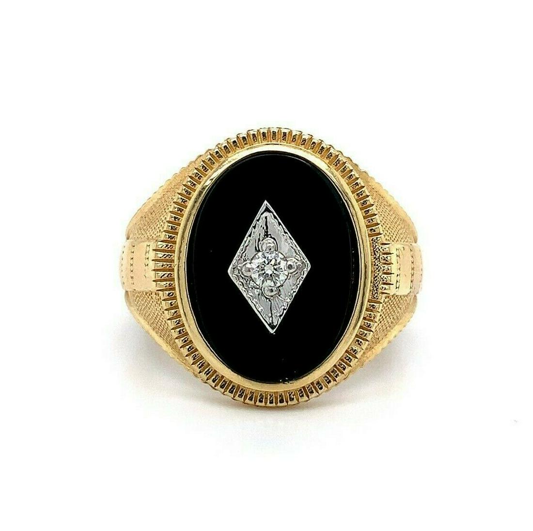 14k Yellow Gold Men's Genuine Natural Black Onyx and Diamond Ring: 14k Yellow Gold Men's Genuine Natural Black Onyx and Diamond Ring Department: Men Base Metal: Yellow Gold Certification: GIA Material: Metal Number Of Gemstones: 2 Type: Ring Secondary Stone: Diamond 