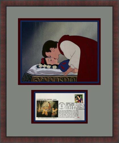 US FDC 1998 Snow White Disney The Crystal Casket Custom Framed: US FDC 1998 Snow White Disney The Crystal Casket Custom Framed Features: Matted Framed Title: Snow White The Crystal Casket Illustrator: Disney Studios Era: 1990s Character: Snow White Tradition: West