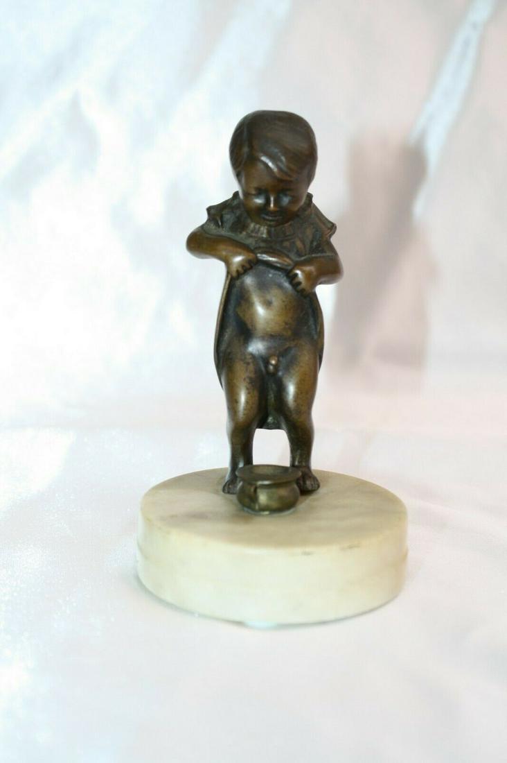 MAGNIFICENT 19C FRENCH BRONZE STATUE OF A BOY ON MARBLE: MAGNIFICENT 19C FRENCH BRONZE STATUE OF A BOY ON MARBLE Modified Item: No Object Type: SCULPTURE It has a wonderful subject detail and workmanship showing a boy piing in the pot. It measures 4.9" tall