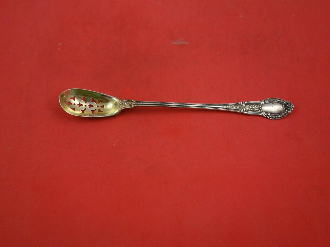 Tuileries by Gorham Sterling Silver Olive Spoon Goldwashed 7 1/2" Serving: Tuileries by Gorham Sterling Silver Olive Spoon Goldwashed 7 1/2" Serving Maker: Gorham Composition: Sterling Silver Age: 1900-1940 Brand: Gorham Pattern: Tuileries Type: Spoon Featured Refinements: S