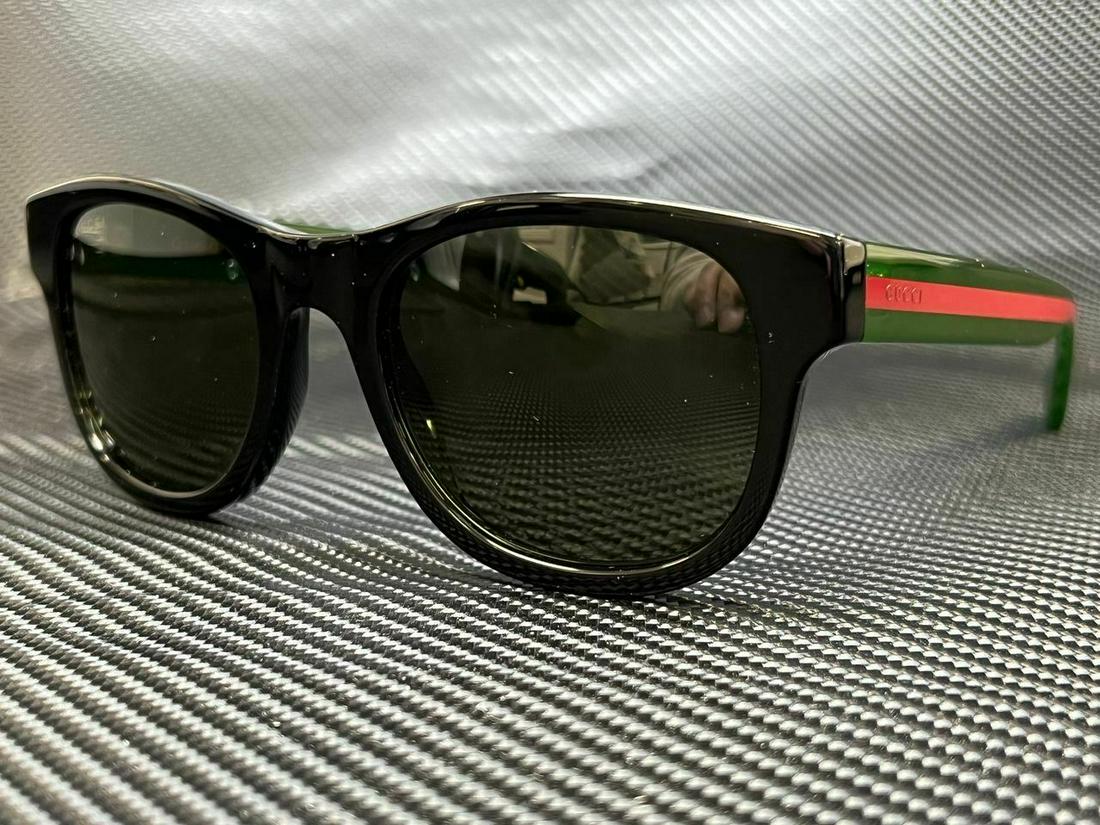 GUCCI GG0003SN 002 Black/Green Round 52 mm Men's Sunglasses: GUCCI GG0003SN 002 Black/Green Round 52 mm Men's Sunglasses Brand: Gucci Frame Color: Beige Style: Round Type: Sunglasses New The Mynt Guarantee: All items in this auction are guaranteed to be 100% au