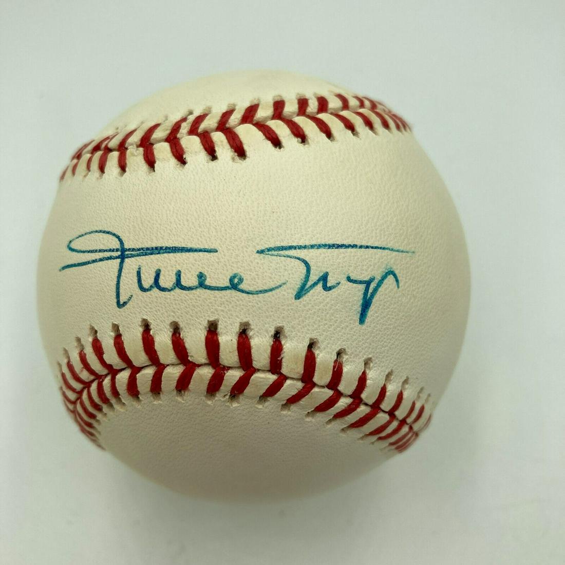 Beautiful Willie Mays Signed Official National League Baseball JSA COA-: Beautiful Willie Mays Signed Official National League Baseball JSA COA- Product: Ball Sport: Baseball-MLB Autograph Authentication: James Spence Authentication (JSA) Original/Reprint: Original Pre-Own