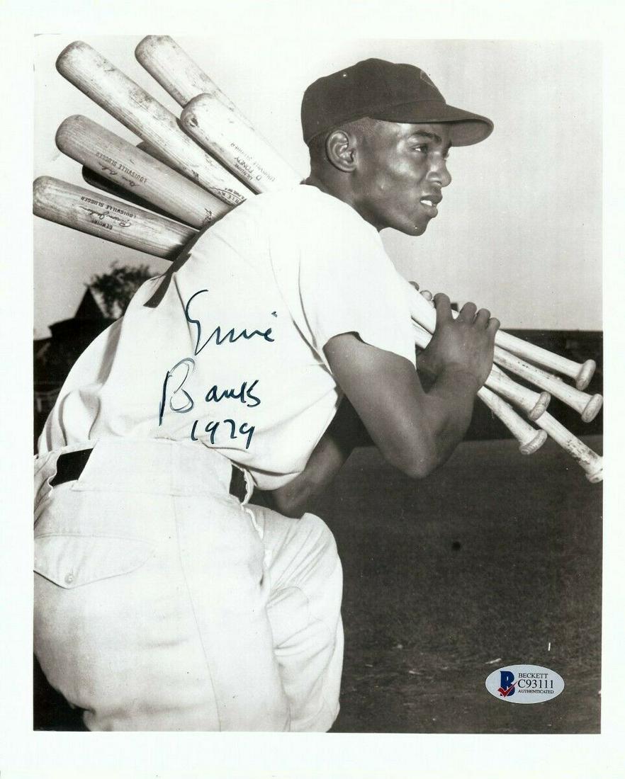 Ernie Banks Autographed 8X10 Vintage Photo Chicago Cubs Holding Bats BAS: Ernie Banks Autographed 8X10 Vintage Photo Chicago Cubs Holding Bats BAS Sport: Baseball-MLB Product: Photo Original/Reprint: Original Player: Ernie Banks Team: Chicago Bulls Autograph Authentication: