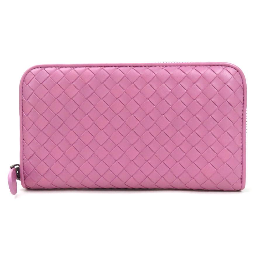 Bottega Veneta Round Purse Intrecciato Light Purple Leather Ladies: Bottega Veneta Round Purse Intrecciato Light Purple Leather Ladies Brand: Bottega Veneta Line: Intrecciato Country of Origin: Italy Type: Long wallet (bi-fold) Gender: Women Material: Leather Leather: