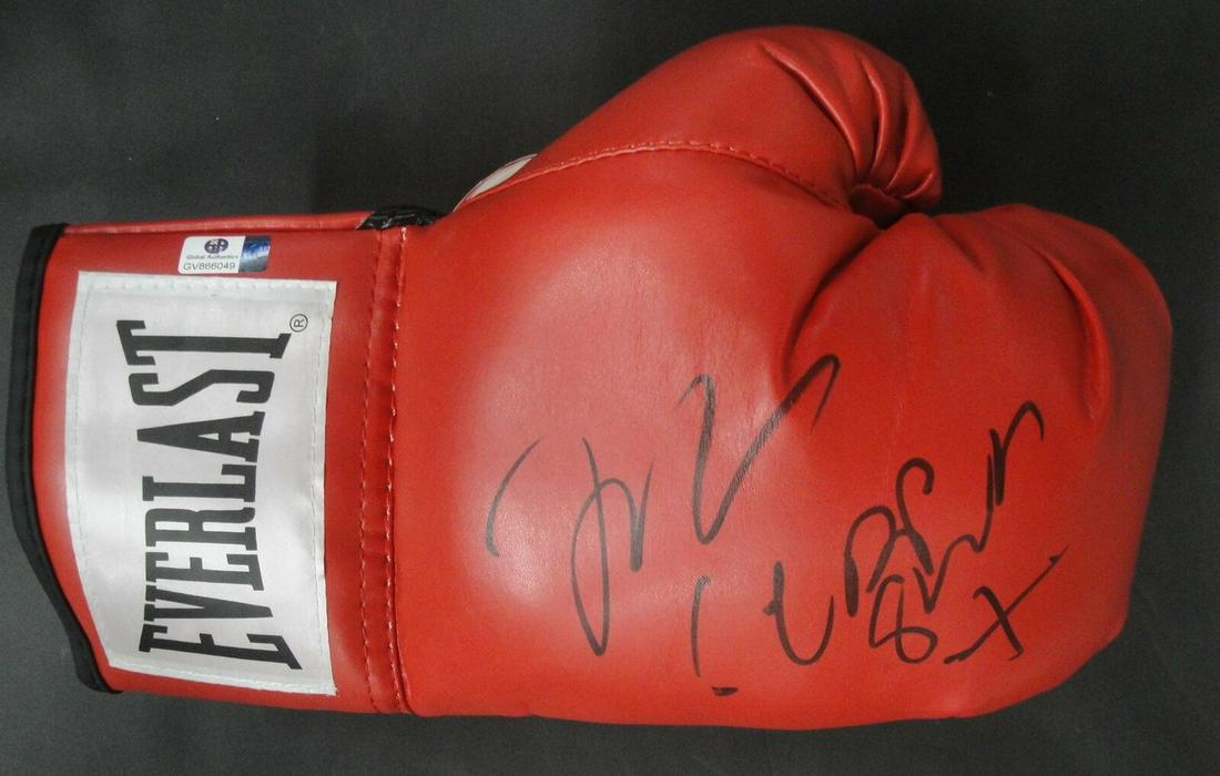 Mickey Rourke Hand Signed Autographed Everlast Boxing Glove GA GV: Mickey Rourke Hand Signed Autographed Everlast Boxing Glove GA GV Sport: Boxing Product: Glove Original/Reprint: Original Player: Mickey Rourke Autograph Authentication: Global Authentics (GAI) Pre-Ow