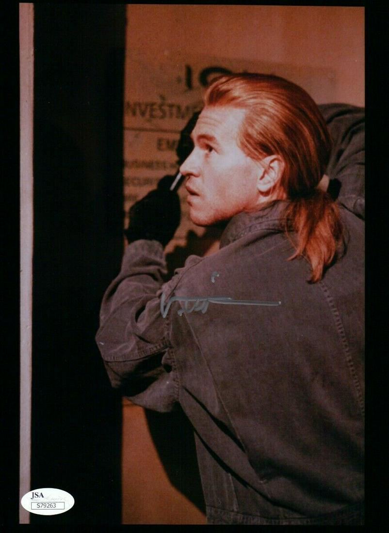 Val Kilmer Signed Autographed 8X10 Photo Heat Chris Breaking In JSA: Val Kilmer Signed Autographed 8X10 Photo Heat Chris Breaking In JSA Industry: Movies Object Type: Photograph Original/Reproduction: Original Autograph Authentication: James Spence (JSA) Player: Val Ki