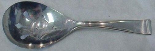 Theme by Gorham Sterling Silver Nut Spoon Pierced 4 1/4": Theme by Gorham Sterling Silver Nut Spoon Pierced 4 1/4" Composition: Sterling Silver Maker: Gorham Whiting Theme by gorham sterling silver nut spoon pierced 4 1/4" in the pattern theme by gorham. It