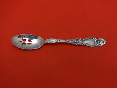 Cloeta by International Sterling Silver Olive Spoon Pierced Custom Made 5 3/8": Cloeta by International Sterling Silver Olive Spoon Pierced Custom Made 5 3/8" Type: Serving Spoon Age: Post-1940 Brand: International Pattern: Cloeta Composition: Sterling Silver Maker: International