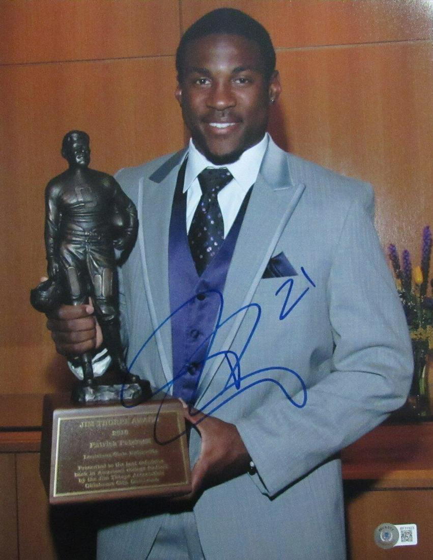 Patrick Peterson Autographed 11x14 Football Photo Louisiana State Beckett: Patrick Peterson Autographed 11x14 Football Photo Louisiana State Beckett Sport: Football Product: Photo Original/Reprint: Original Team: Louisiana State Autograph Authentication: BAS/Beckett League: 