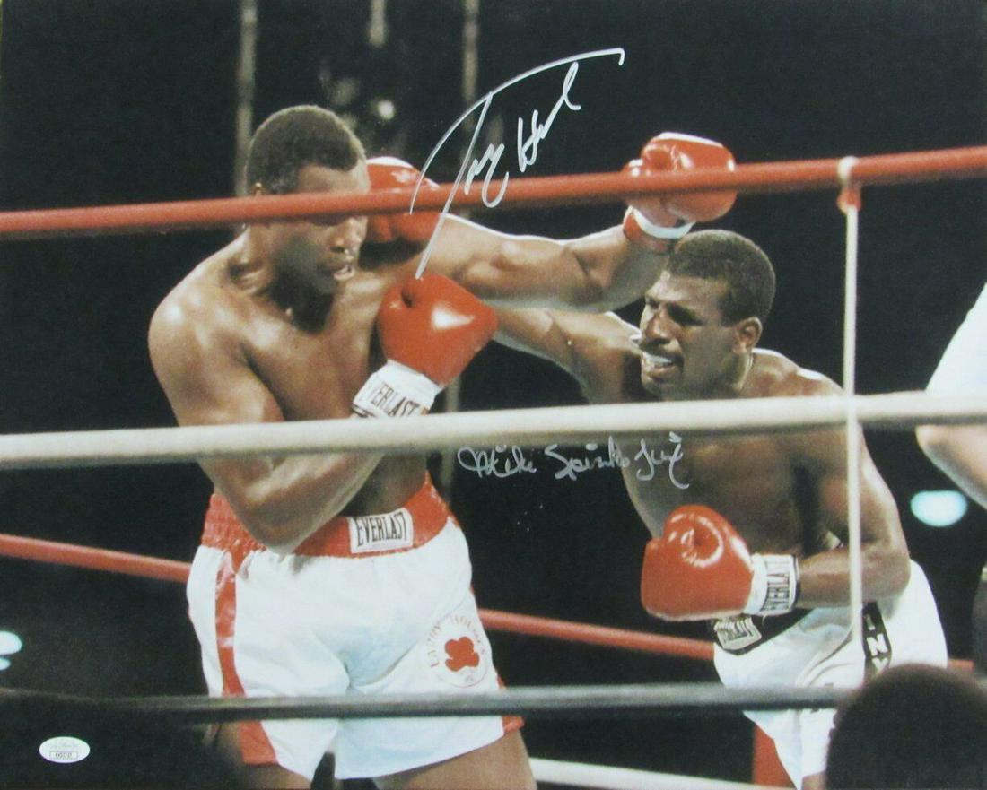 Larry Holmes/Michael Spinks Boxers Dual-Signed/Auto 16x20 Photo JSA 161830: Larry Holmes/Michael Spinks Boxers Dual-Signed/Auto 16x20 Photo JSA 161830 Sport: Boxing Product: Photo Original/Reprint: Original Autograph Authentication: BAS/Beckett League: Boxing Pre-Owned PLEASE