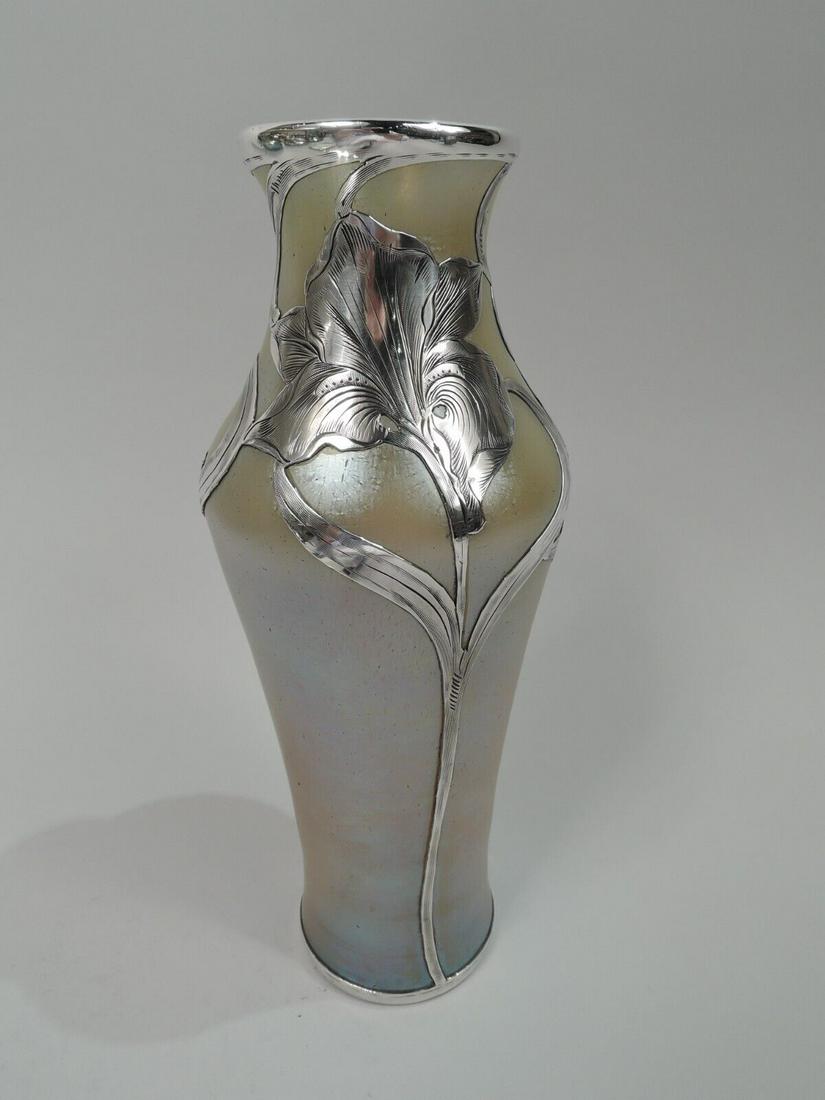 Loetz Alvin Vase 76 Antique Art Nouveau Iridescent Austrian Glass Silver Overlay: Loetz Alvin Vase 76 Antique Art Nouveau Iridescent Austrian Glass Silver Overlay Brand: Loetz Type: Vase Style: Art Nouveau Age: 1900-1940 Beautiful turn-of-the-century Art Nouveau glass vase. Baluste