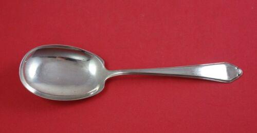 Gilbert Stuart by Blackinton Sterling Silver Berry Spoon Marked "Cartier" 8": Gilbert Stuart by Blackinton Sterling Silver Berry Spoon Marked "Cartier" 8" Pattern: Gilbert Stuart Brand: Blackinton Type: Spoon Composition: Sterling Silver Age: 1900-1940 Maker: Blackinton Gilbert