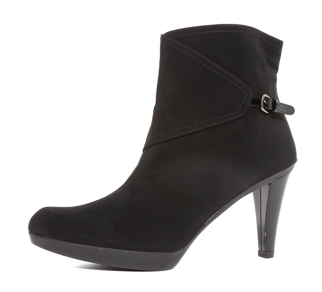 Stuart Weitzman Gorgeous Black Buckled Side Bootie N5116 Women's Size 9.5 M: Stuart Weitzman Gorgeous Black Buckled Side Bootie N5116 Women's Size 9.5 M Accents: Buckles Style: Booties Type: Boot Features: Buckle Upper Material: Nylon Color: Black Closure: Zip Brand: Stuart We