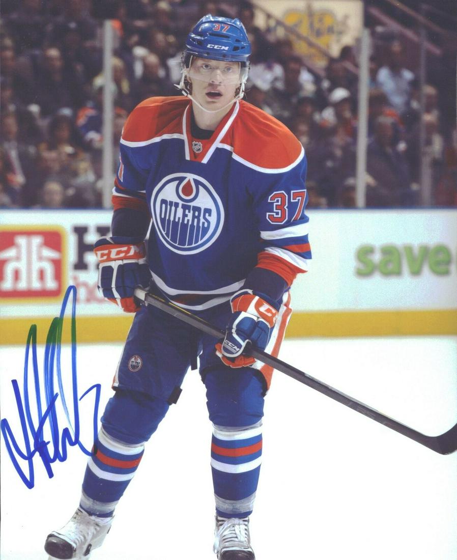 Lennart Petrell Edmonton Oilers Signed/Autographed 8x10 Photo 152663: Lennart Petrell Edmonton Oilers Signed/Autographed 8x10 Photo 152663 Sport: Hockey-NHL Product: Photo Original/Reprint: Original Team: Edmonton Oilers Autograph Authentication: Seller League: NHL Pre-