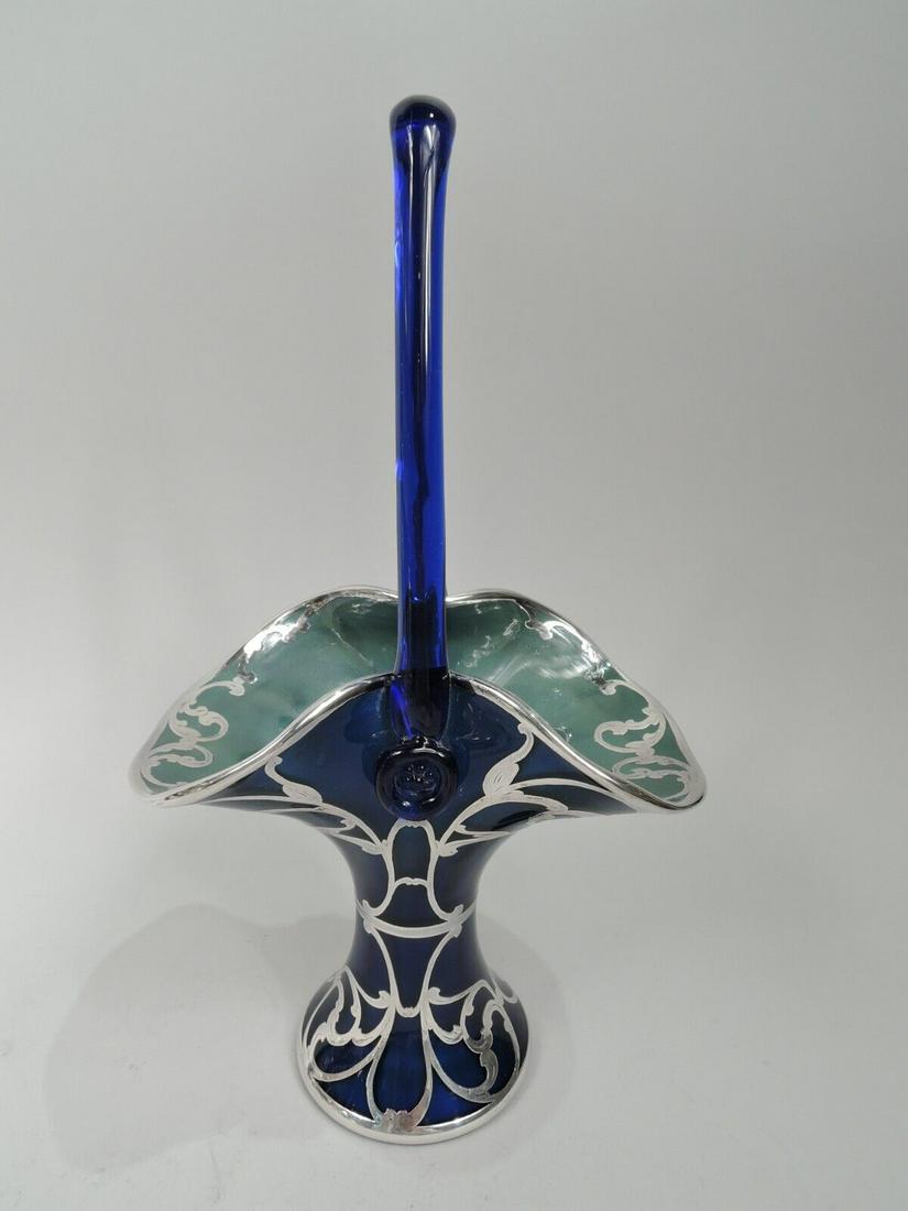 Loetz Basket Antique Art Nouveau Austrian Cobalt Blue Glass Silver Overlay: Loetz Basket Antique Art Nouveau Austrian Cobalt Blue Glass Silver Overlay Style: Art Nouveau Age: 1900-1940 Type: Basket Composition: Sterling Silver (.925) Brand: Loetz Turn-of-the-century Art Nouve